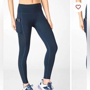 Fabletics Sculptknit high waisted Navy Blue Leggings, size small